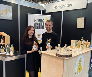 Bild von Geschäftsführern Honighütten am Messestand auf der Food and Life Messe
