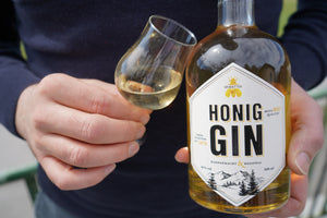 Bio Honig Gin im Glas
