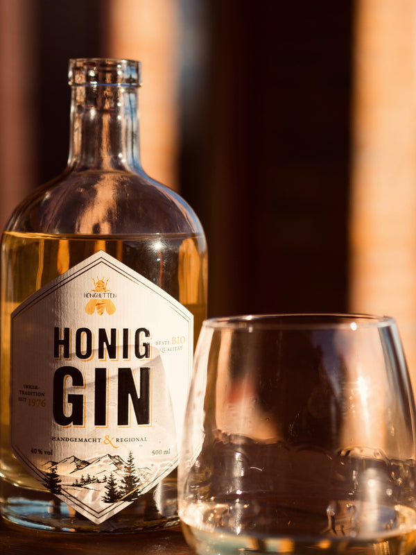 Bild Bio-Honig Gin Flasche mit Glas